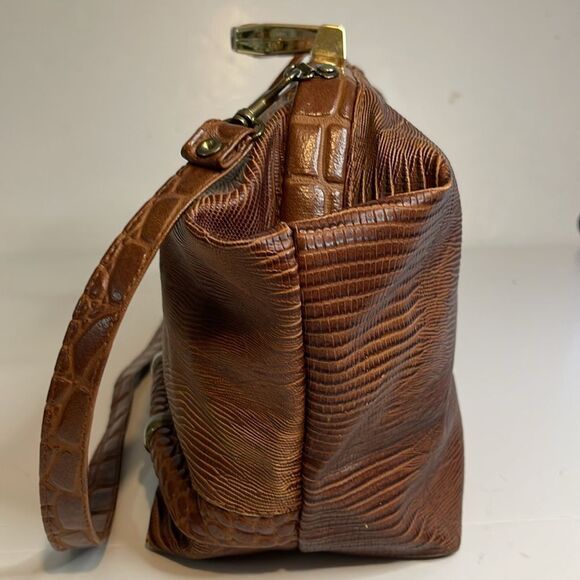 Vintage Moda Attiva Faux Alligator Satchel - Picture 4 of 9